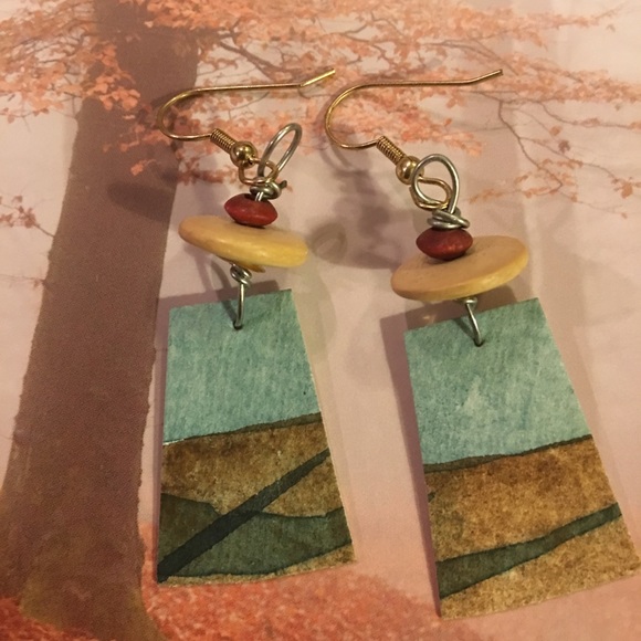 AMELIA PASTICHE DESIGN upcycled ooak earrings handmade - Picture 2 of 2